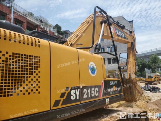 三一重工SY205履带式挖掘机