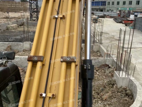 三一重工SY205履带式挖掘机