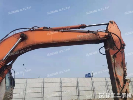 日立EX230履带式挖掘机