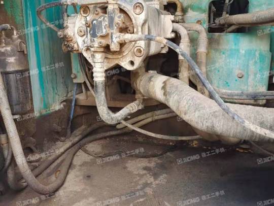 神钢SK250履带式挖掘机