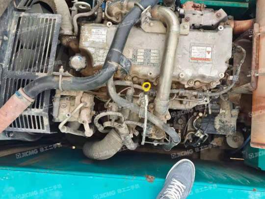 神钢SK250履带式挖掘机