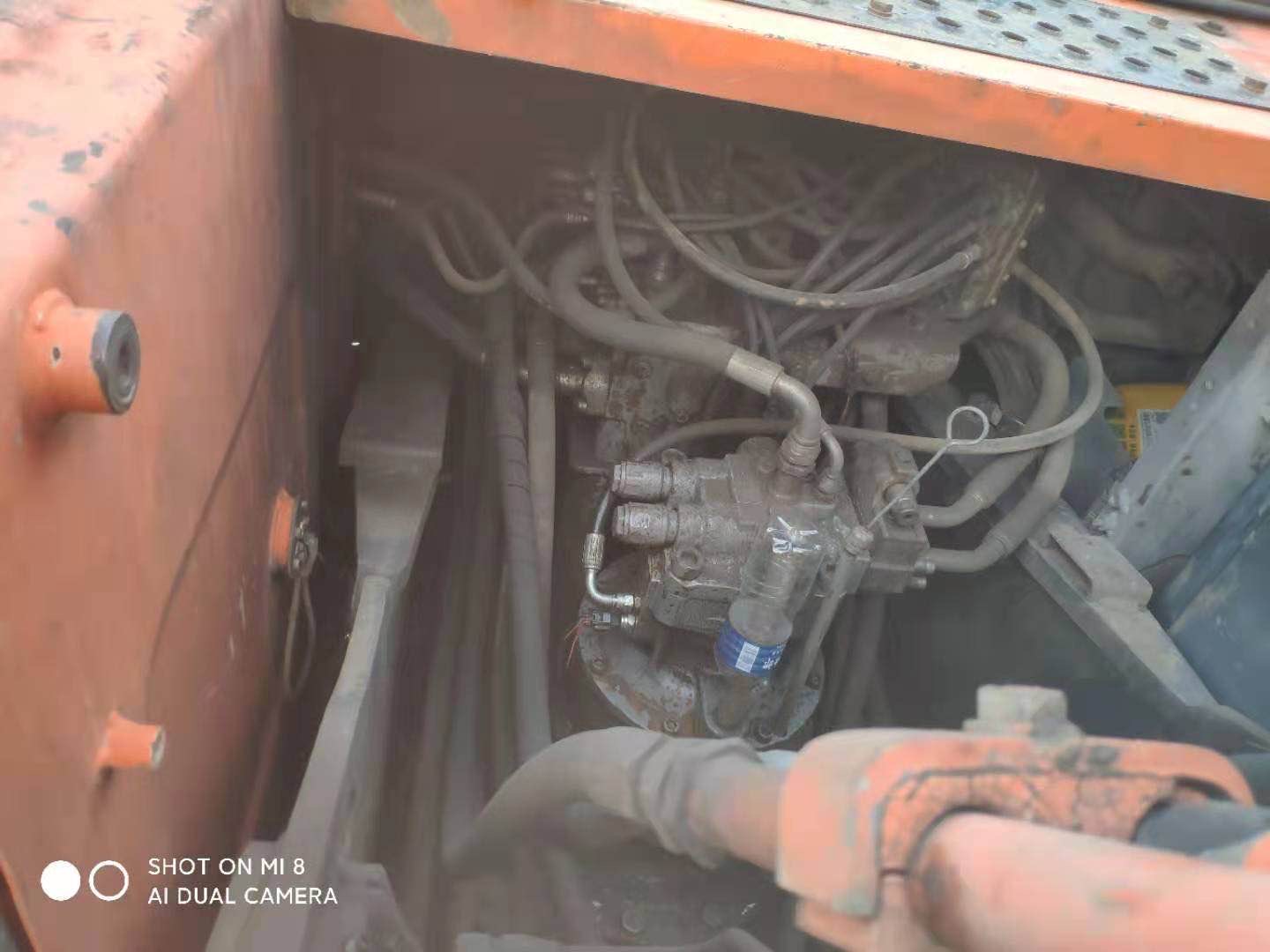 日立ZX200履帶式挖掘機
