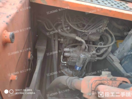 日立ZX200履带式挖掘机