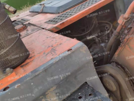 日立ZX200履带式挖掘机