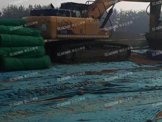 柳工CLG939履带式挖掘机