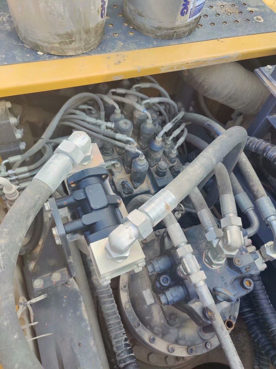 徐工XE490D履帶式挖掘機