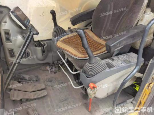 柳工CLG950履帶式挖掘機