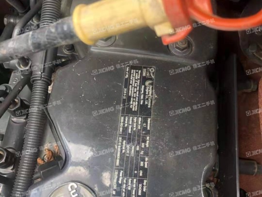 龍工LG6225履帶式挖掘機