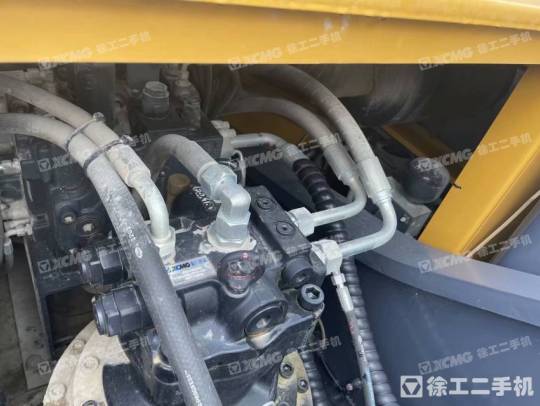 徐工XE370D履带式挖掘机