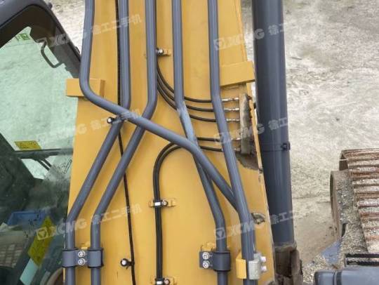 徐工XE370D履带式挖掘机