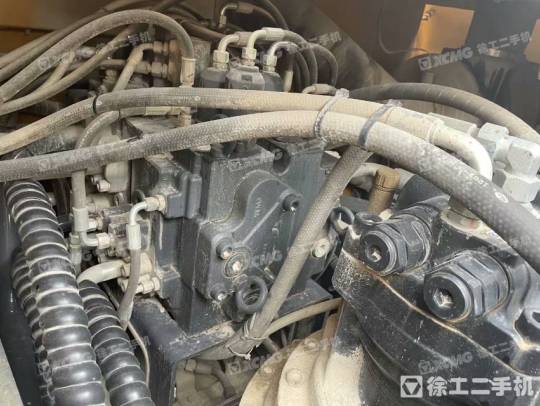 徐工XE370D履带式挖掘机