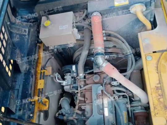 三一重工SY135履带式挖掘机