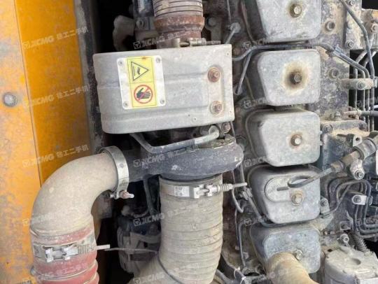 龙工LG6225履带式挖掘机