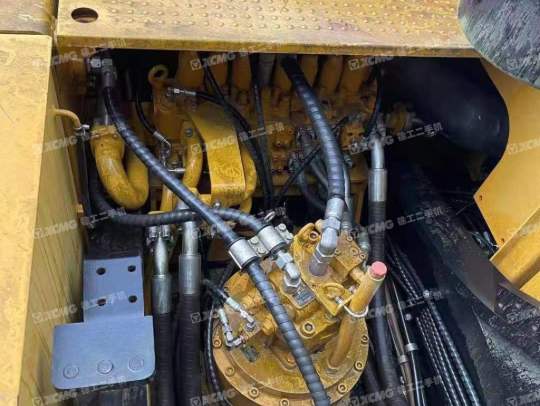 三一重工SY365履带式挖掘机