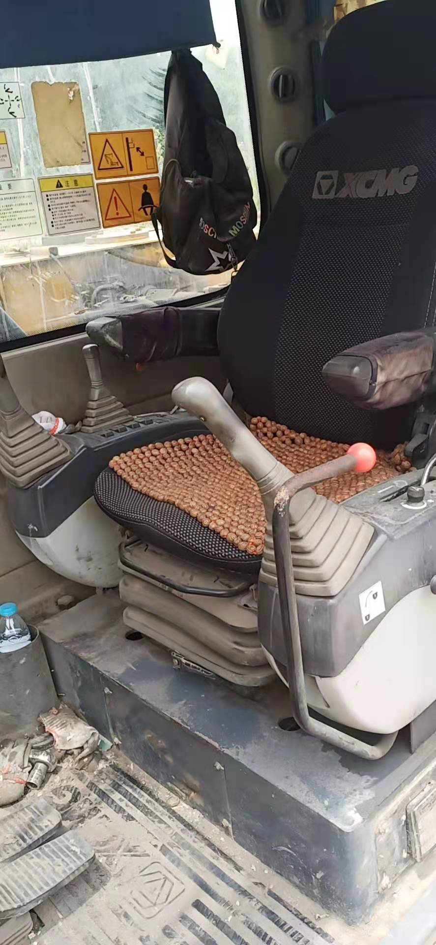 徐工XE80履帶式挖掘機