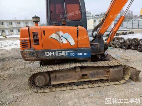 斗山DH55履带式挖掘机