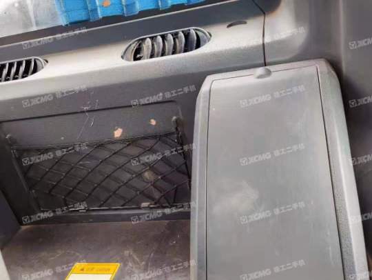 三一重工SY135履带式挖掘机