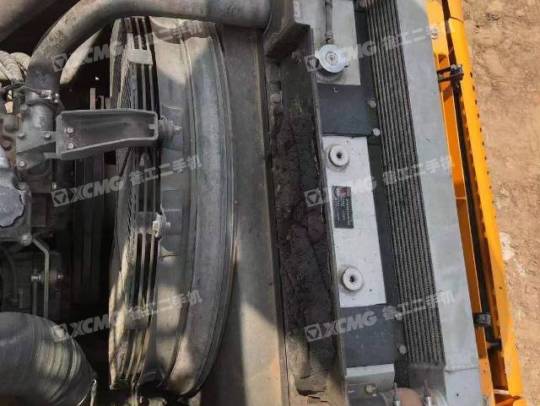 三一重工SY365履带式挖掘机