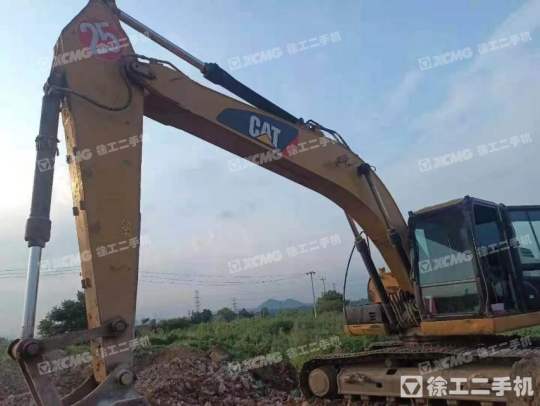 卡特彼勒320D2履带式挖掘机