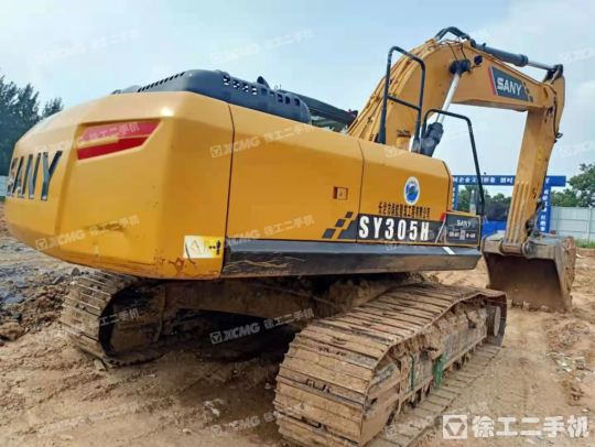 三一重工SY245履带式挖掘机