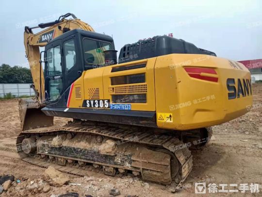 三一重工SY245履带式挖掘机