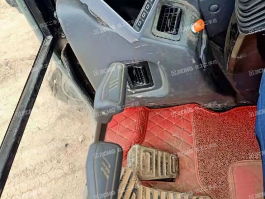 三一重工SY245履带式挖掘机