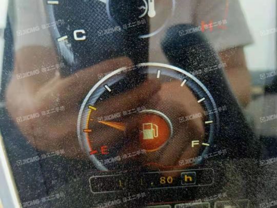 三一重工SY245履带式挖掘机