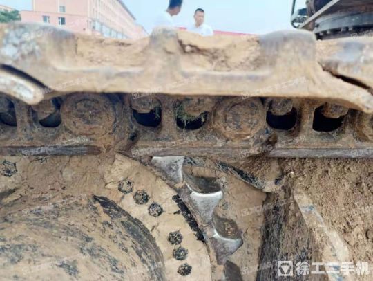 三一重工SY245履带式挖掘机