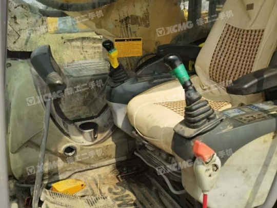 徐工XE470D履带式挖掘机