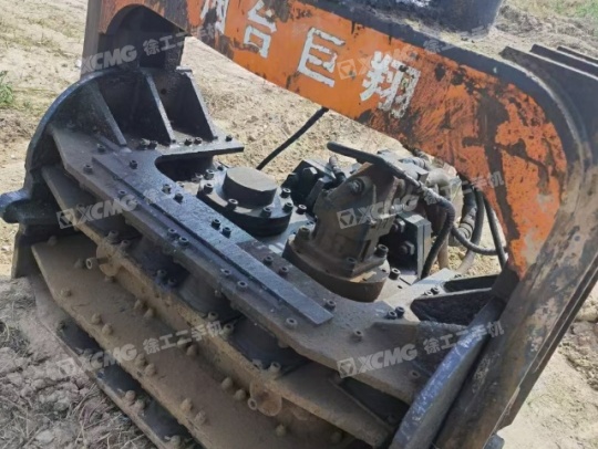 徐工XE470D履带式挖掘机