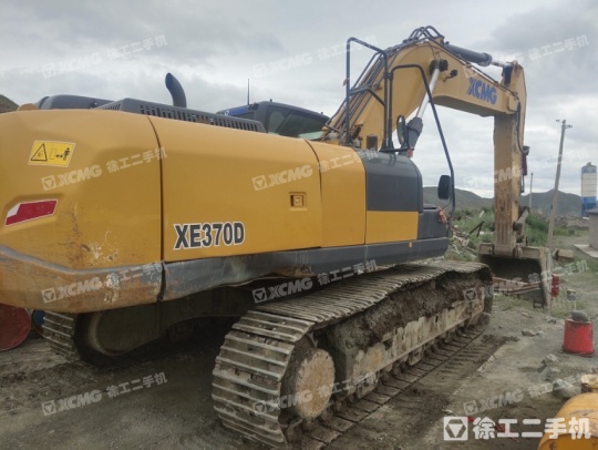 徐工XE370D履带式挖掘机