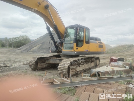 徐工XE370D履带式挖掘机