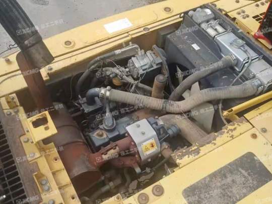 小松PC130履带式挖掘机