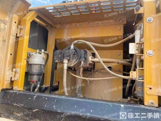 三一重工SY245履带式挖掘机