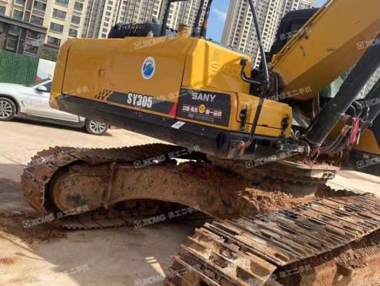三一重工SY245履带式挖掘机