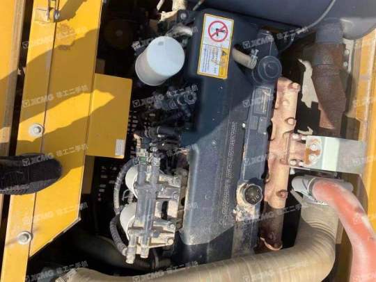 三一重工SY245履带式挖掘机