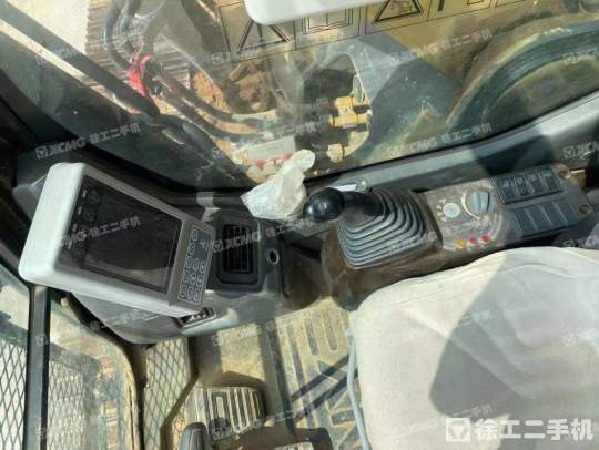 三一重工SY245履带式挖掘机