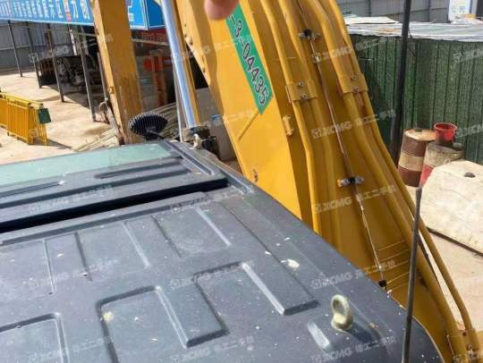 三一重工SY245履带式挖掘机