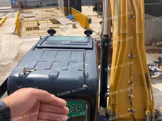 三一重工SY245履带式挖掘机