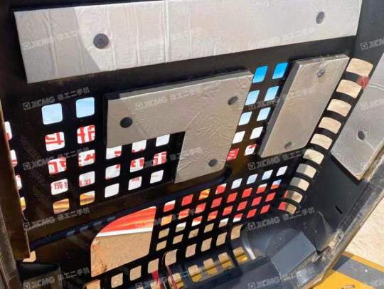 三一重工SY245履带式挖掘机