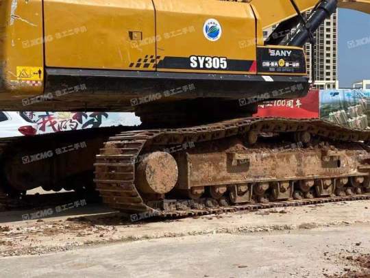 三一重工SY245履带式挖掘机