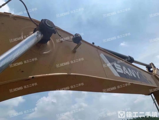 三一重工SY245履带式挖掘机