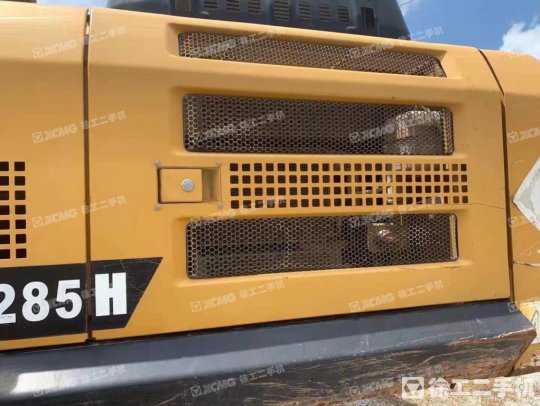 三一重工SY245履带式挖掘机