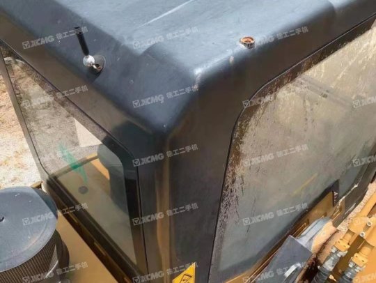 三一重工SY245履带式挖掘机