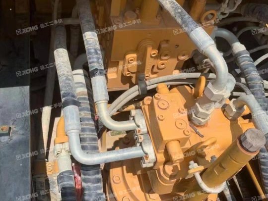 三一重工SY245履带式挖掘机