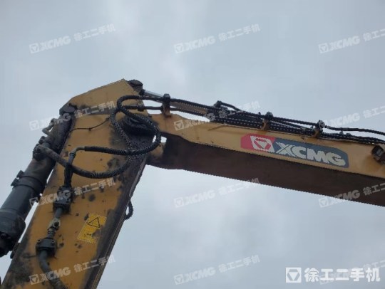 徐工XE470D履带式挖掘机