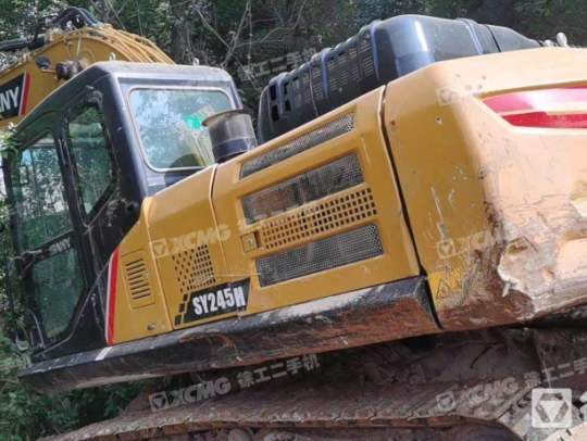 三一重工SY245履带式挖掘机