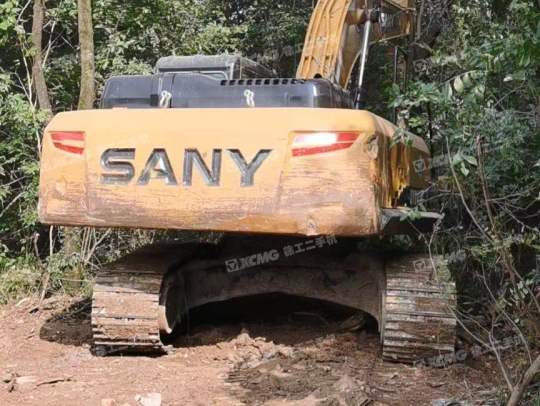 三一重工SY245履带式挖掘机