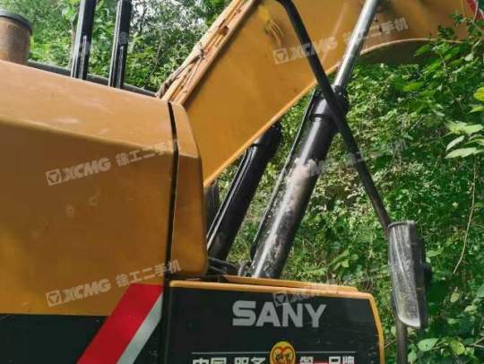 三一重工SY245履带式挖掘机