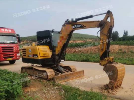 三一重工SY55履带式挖掘机